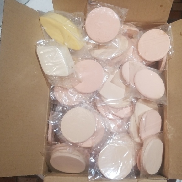 ❣️SOLD❣️ SOLD❣️ SOLD❣️ Sponges/makeup sponges - Picture 2 of 6